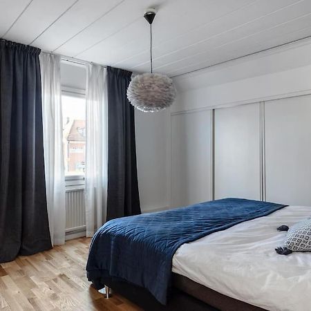 Amazing Family Home In Stockholm Bagian luar foto
