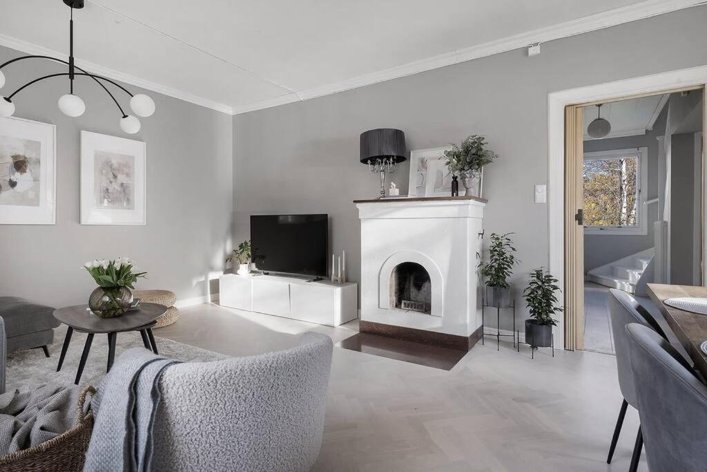 Amazing Family Home In Stockholm Bagian luar foto