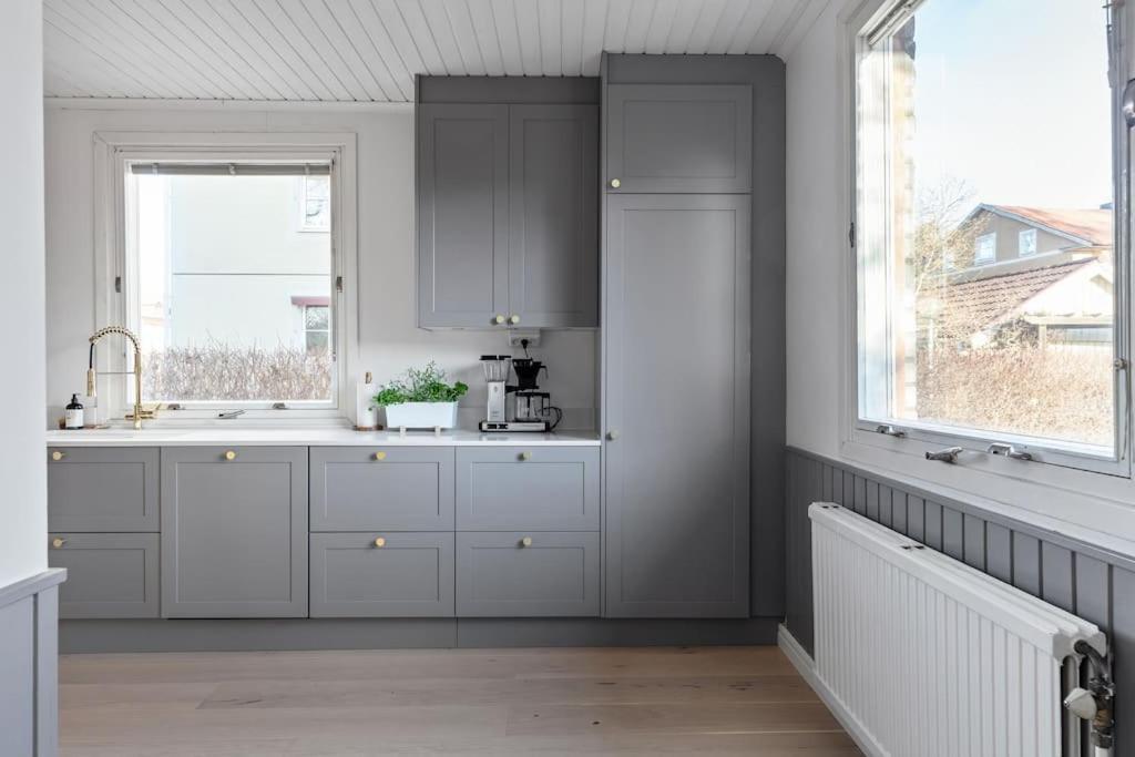 Amazing Family Home In Stockholm Bagian luar foto