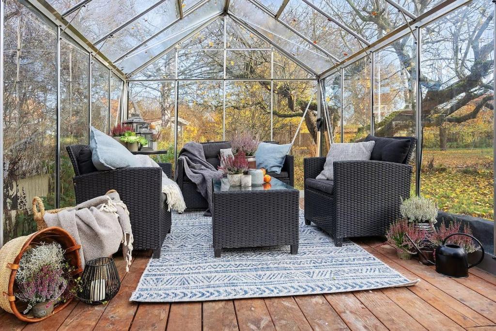 Amazing Family Home In Stockholm Bagian luar foto